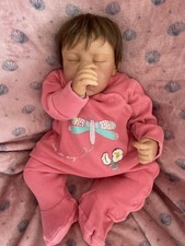 Beautiful Baby Girl or Boy, Very Cute. Ready To Go !