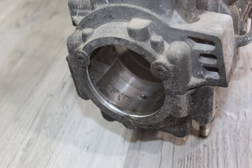 2012 Ski-Doo Grand Touring 550f Sport Engine Motor Crankcase Crank Case - Image 3 of 4