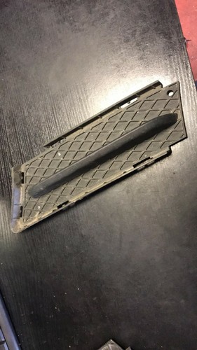 BMW 3er e90 e91 Stoßstange vorne unten geschlossen Grill Gitter links N/S 715...