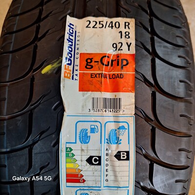 1 Satz (4 Stück) BFGoodrich g-Grip Extra Load - 225/40 R18 92Y
