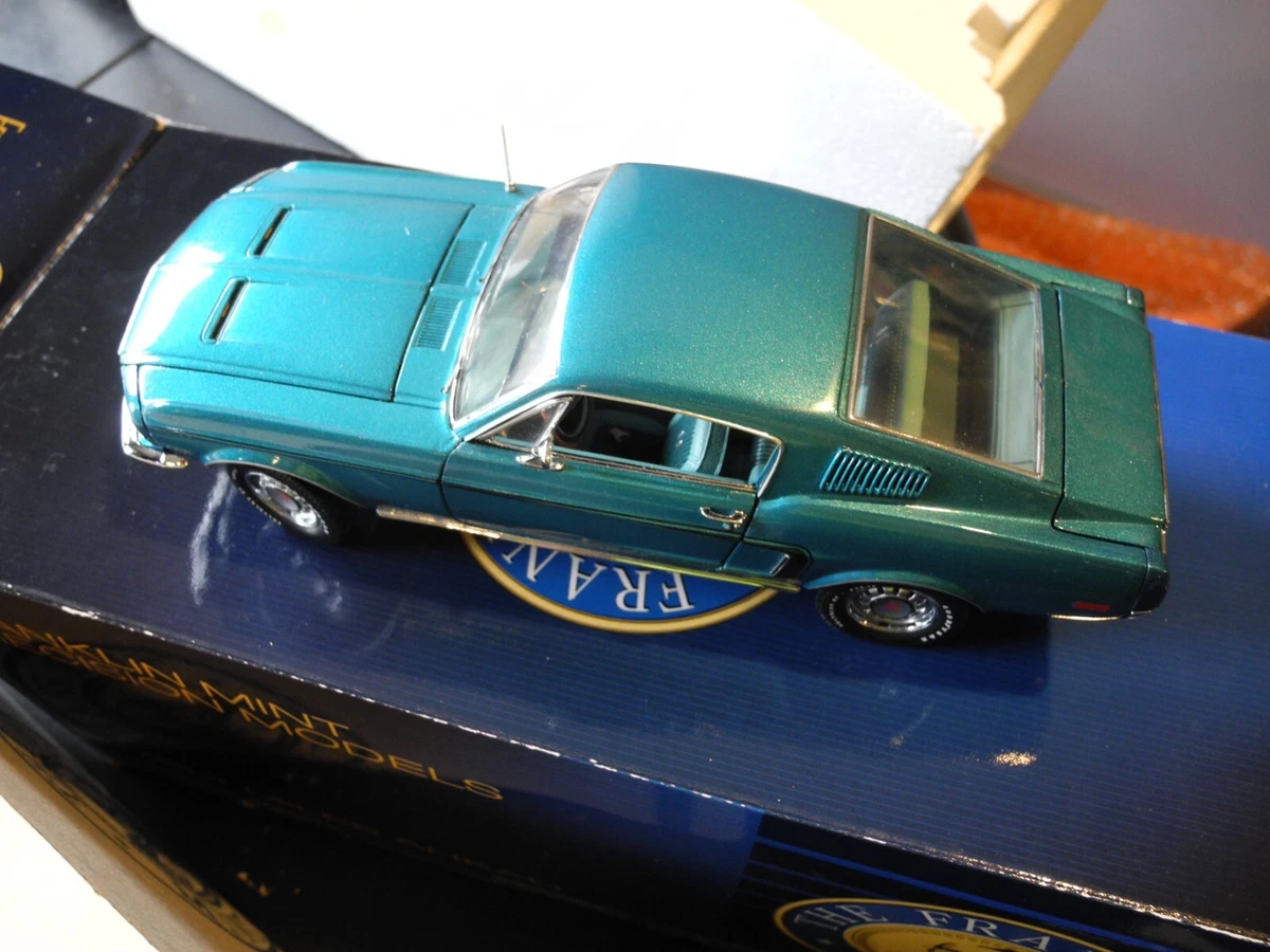 セール　Franklin Mint　1/48　塗装済み完成品　マスタング セール Franklin Mint 1/48 塗装済み完成品 マスタング Franklin Mint
