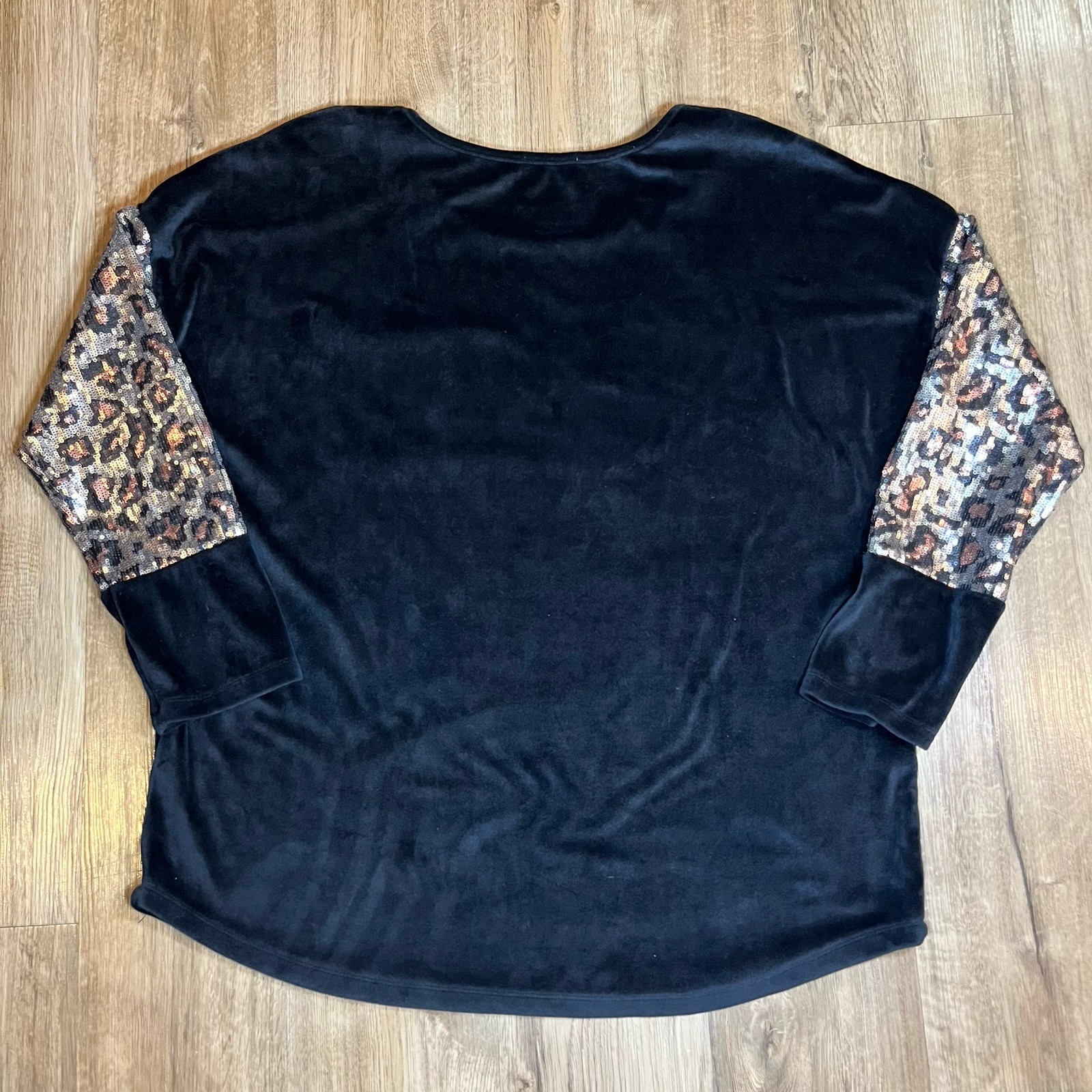 Entro Black Polyester Leopard Print Sequin Accent… - image 4