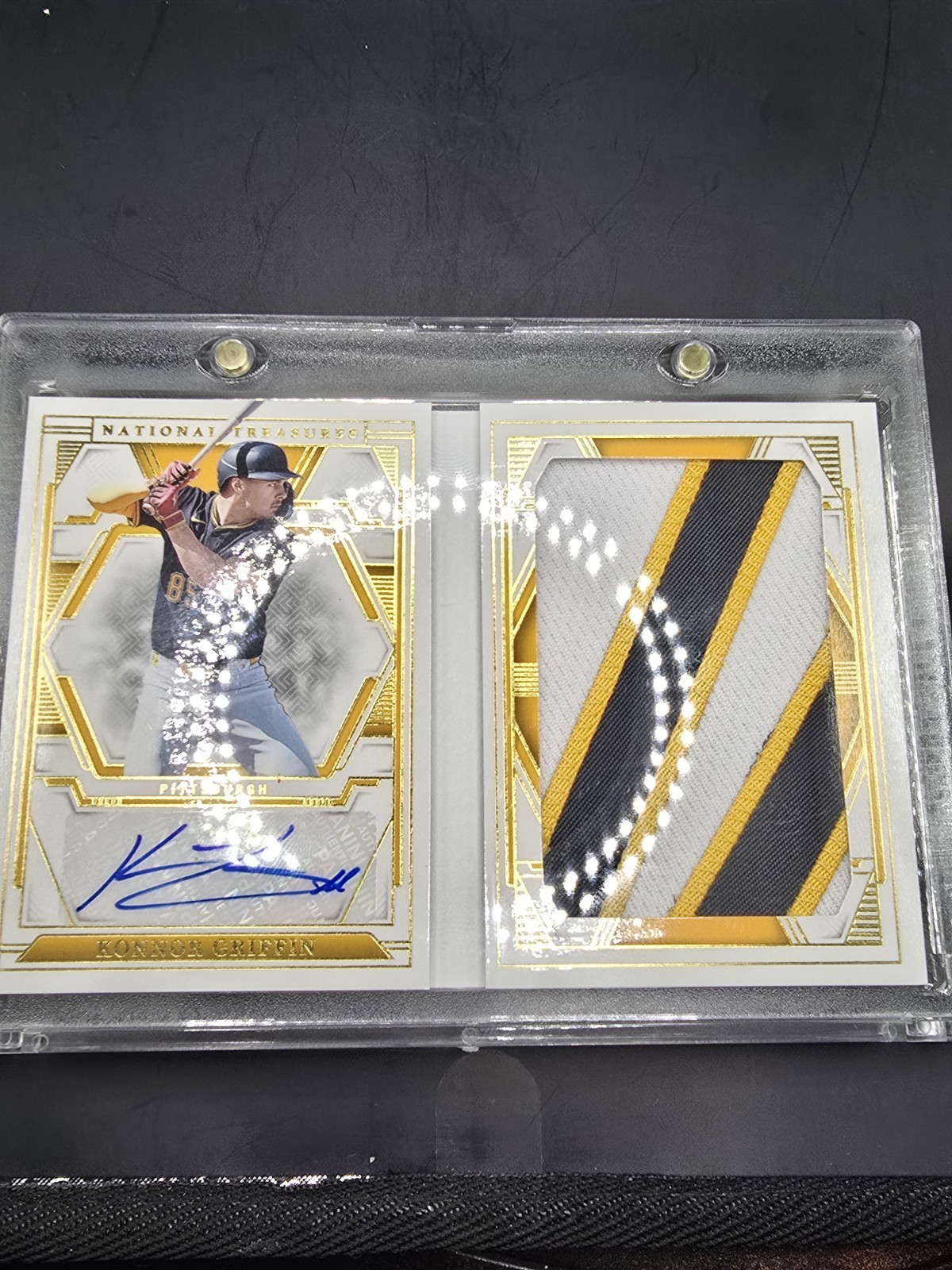 2025 Panini National Treasures Konnor Griffin Booklet Auto Patch /35 Pirates 🔥 view 8