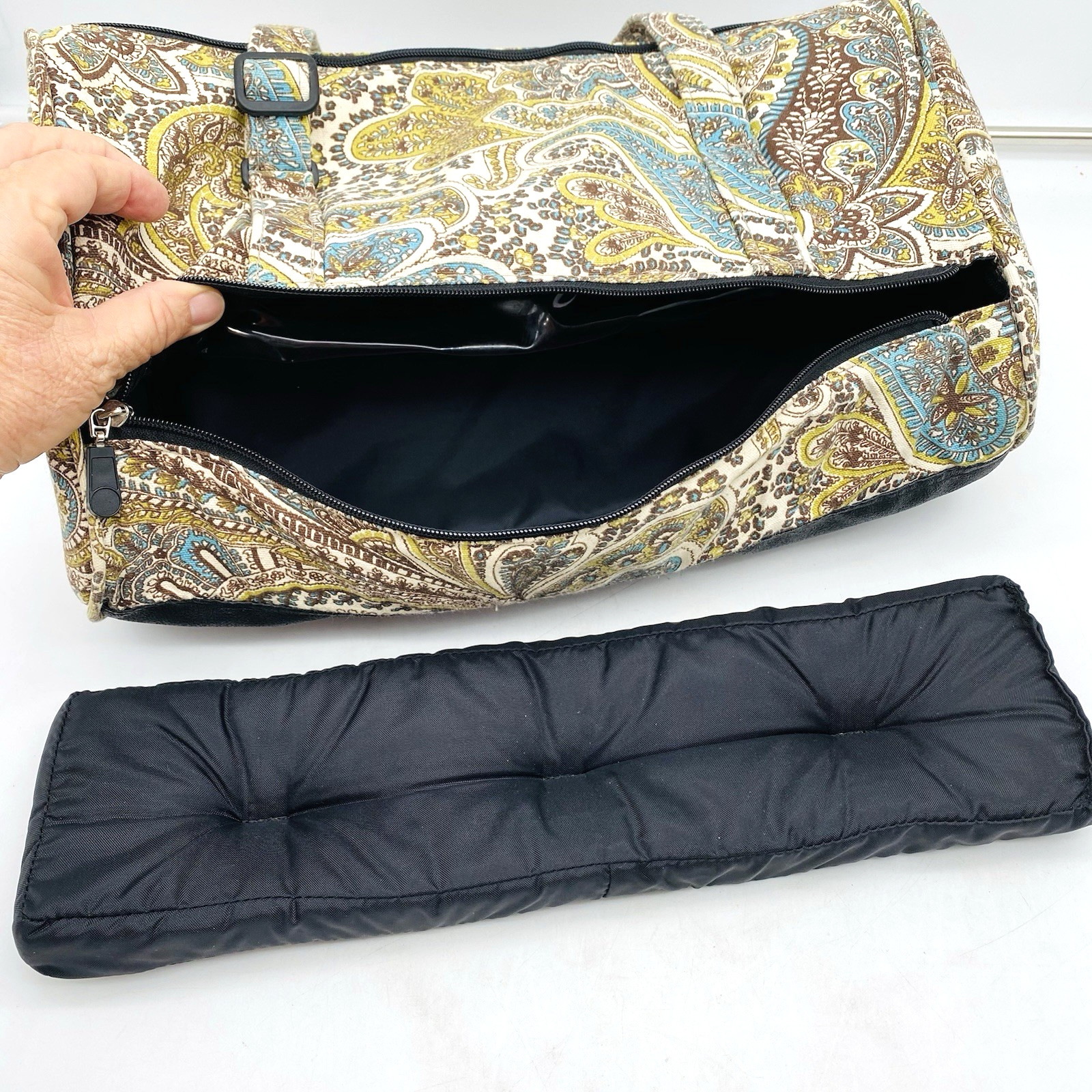 O2Totes Fashionable Portable Oxygen Tank Purse Tote Carrier Paisley