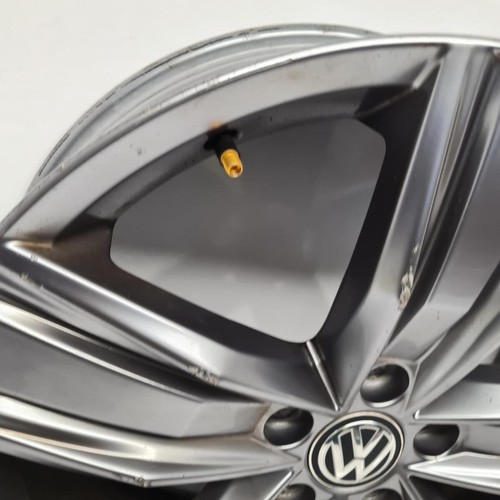 VW TIGUAN MK2 (AD) 7JX19 VICTORIA FALLS 5 SPOKE ALLOY WHEEL GREY 5NA601025Q - Picture 12 of 23
