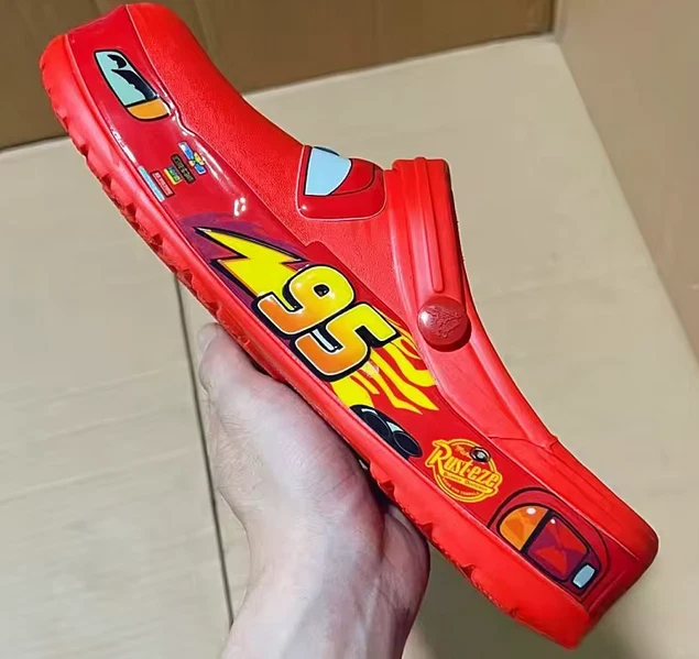 Crocs Lightning McQueen Disney Pixar Coches Zueco Zapatos Niños y Adultos Tallas Iluminar Foto 4 de 4