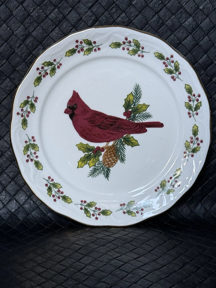 Platos de ensalada de Navidad de porcelana vintage Gibson Songbird 7 pulgadas Cardinal Bluejay Foto 4 de 4