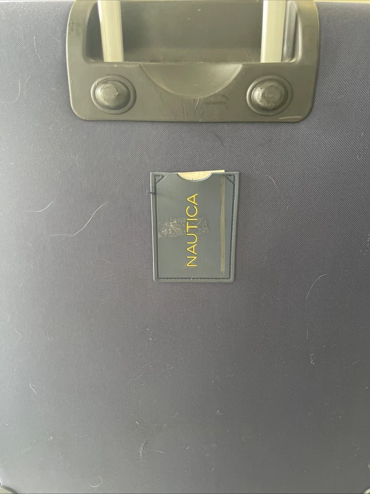 Náutica Expandable Luggage with Spinner Wheels - Image 3 of 4