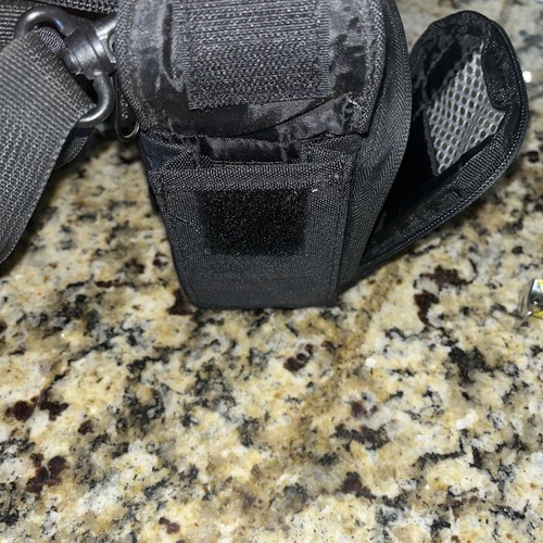 Lowepro Small Digital Camera Bag Multiple Pockets Storage Black Shoulder Strap - Picture 9 of 16