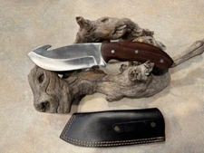 Large  High Carbon Steel hunter/skinner knife, Rosewood Handles & leather sheath