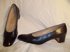 Salvatore Ferragamo Black Patent Leather Cap Toe Pumps Shoes 9 AAAA
