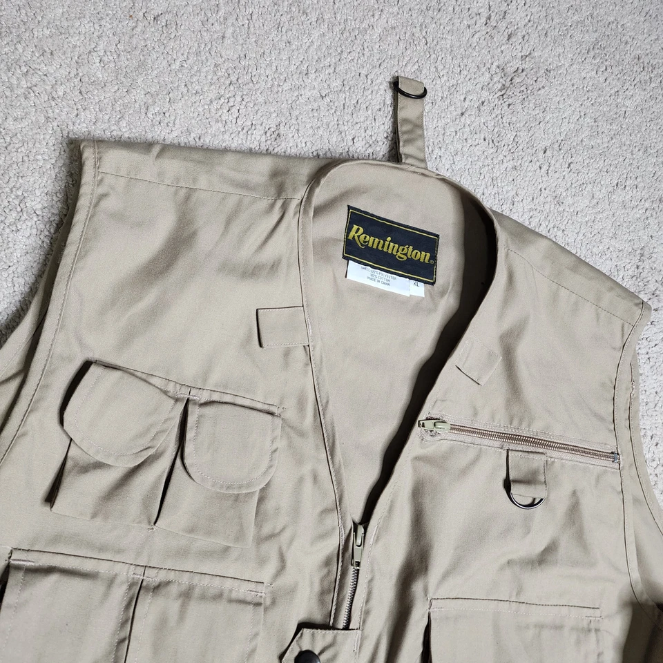 Remington Vest Men XL Hunting Multi-Pocket Fly Fishing Tan Khaki Full Zip - Image 3 of 4