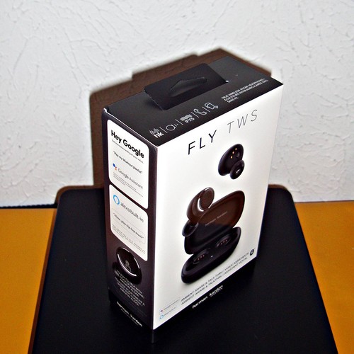 【NEW】HARMAN KARDON FLY TRUE WIRELESS IN-EAR HEADPHONES (BLACK) - Picture 5 of 17
