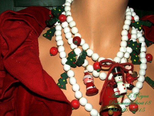 COLLAR BABERO DE MADERA DIJES SANTA HOMBRE DE NIEVE Arturo E. Reyna de colección de navidad - Imagen 3 de 8