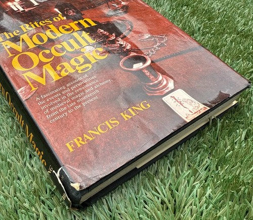 THE RITES OF MODERN OCCULT MAGIC FRANCIS KING HARDCOVER 1971 1ST AMERICAN ED - Picture 2 of 10