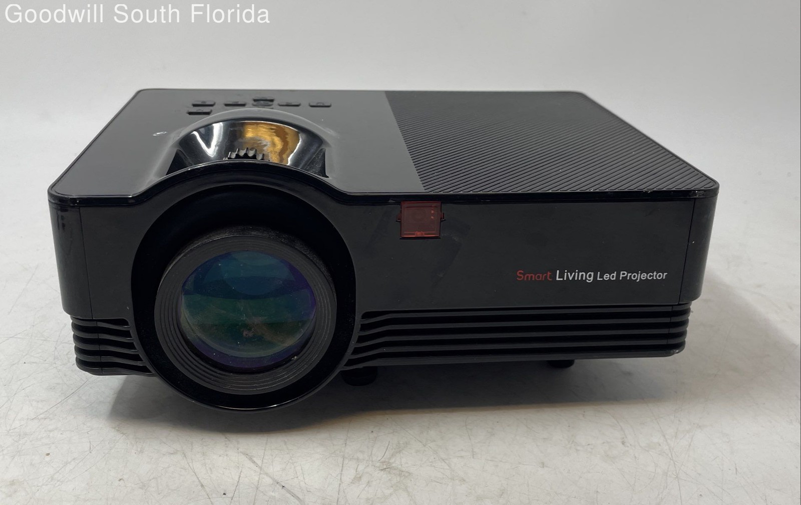 Smart Living VS67 Black 60 Watts Mini Portable Home LED Projector Not Tested