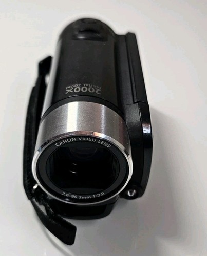 Canon SD XC FS40 Flash Memory Camcorder / Sleek, Ultra-Compact 200x w/ Charger - Picture 5 of 9