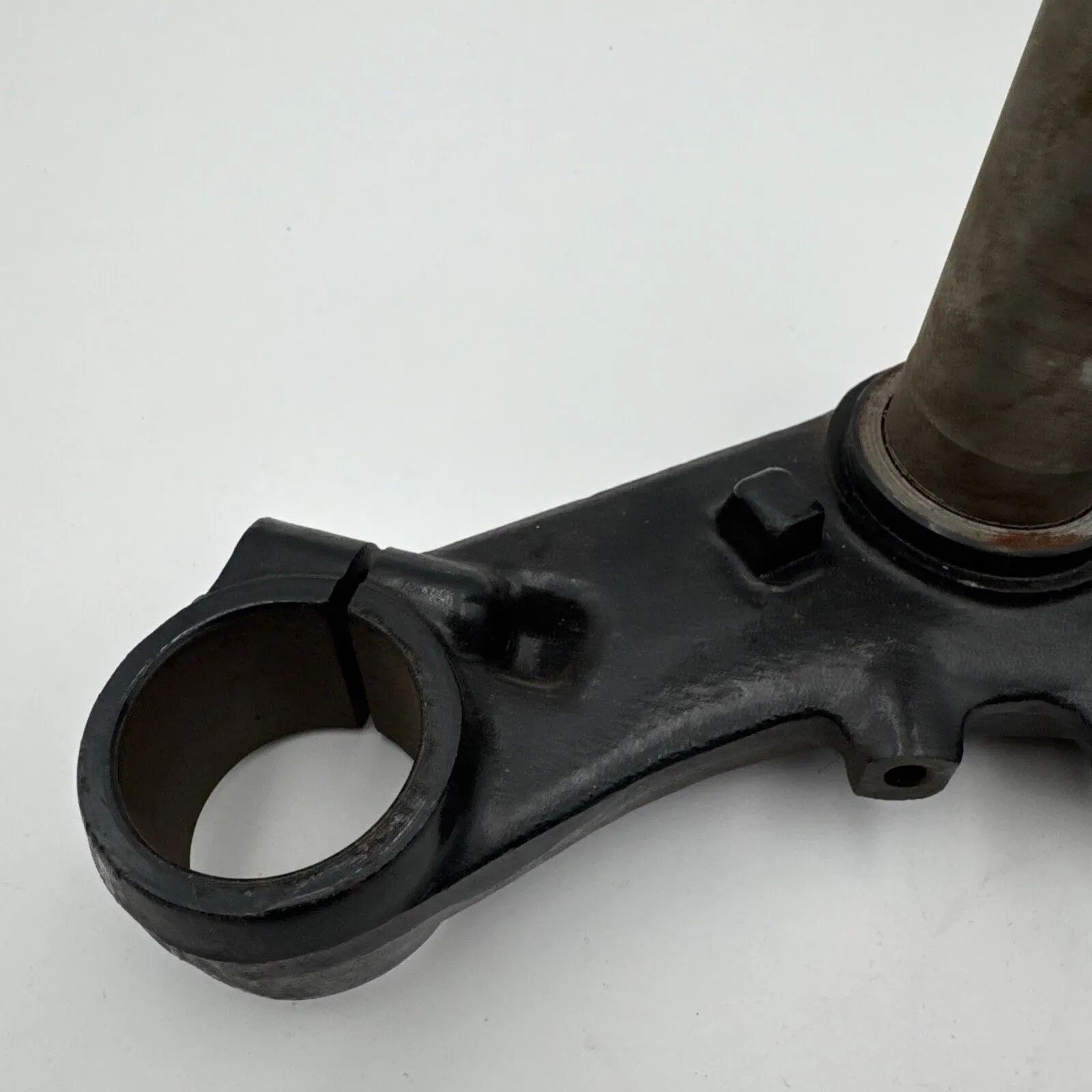 UNTERE KONSOLE GABELJOCH UNDER BRACKET YAMAHA XS650 533-23340-30-33 XX19883