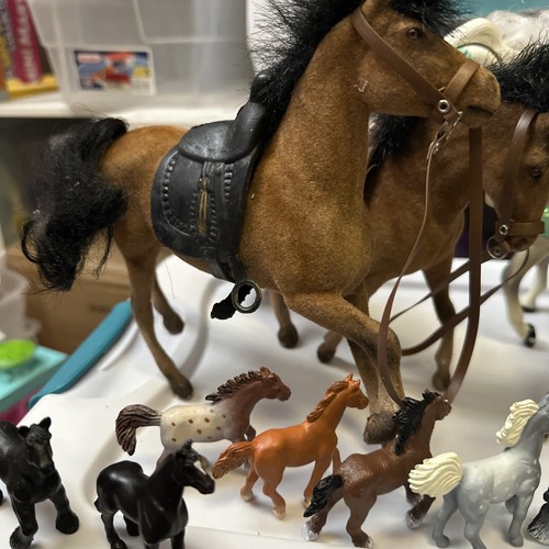 Large Lot Collectible Horses Breyer? Grand Champion? Flocked? - Picture 2 of 8