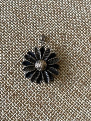 Made In Turkey Sterling Silver And 10k Gold Flower Daisy Pendant