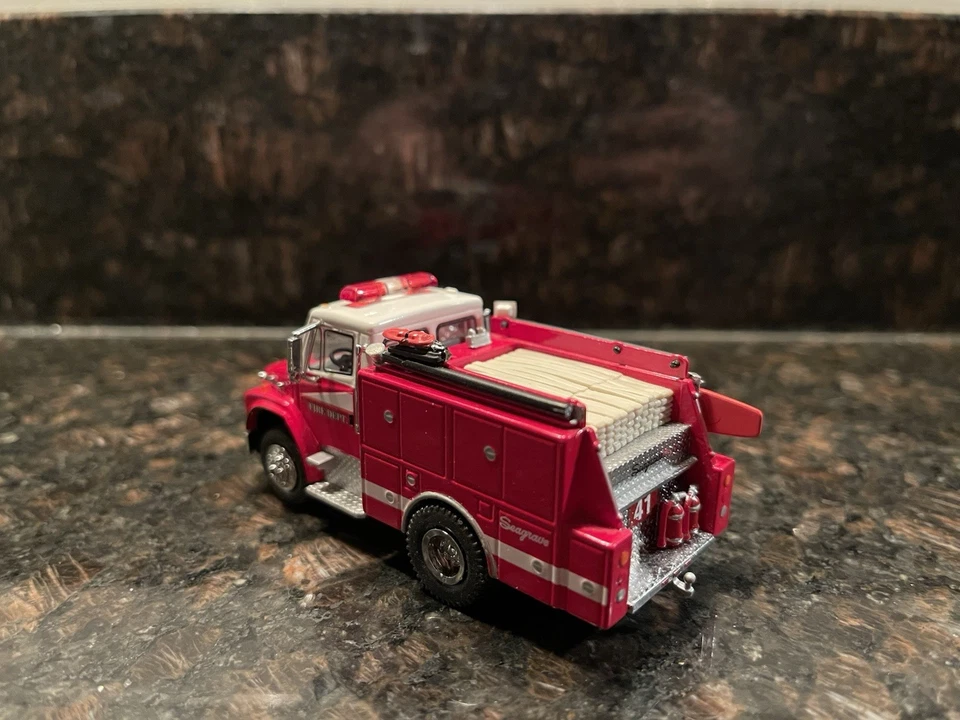 NEW! Code 3 Custom Bay City Fire Department Swift Water Rescue Squad Company 41 - Image 4 of 4