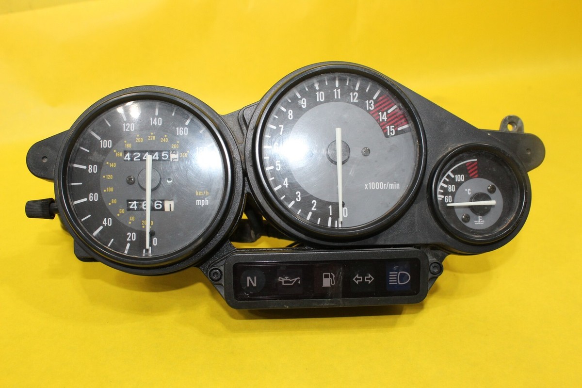 01-07 YZF600R THUNDERCAT 600 YZF600 SPEEDOMETER GAUGE CLUSTER