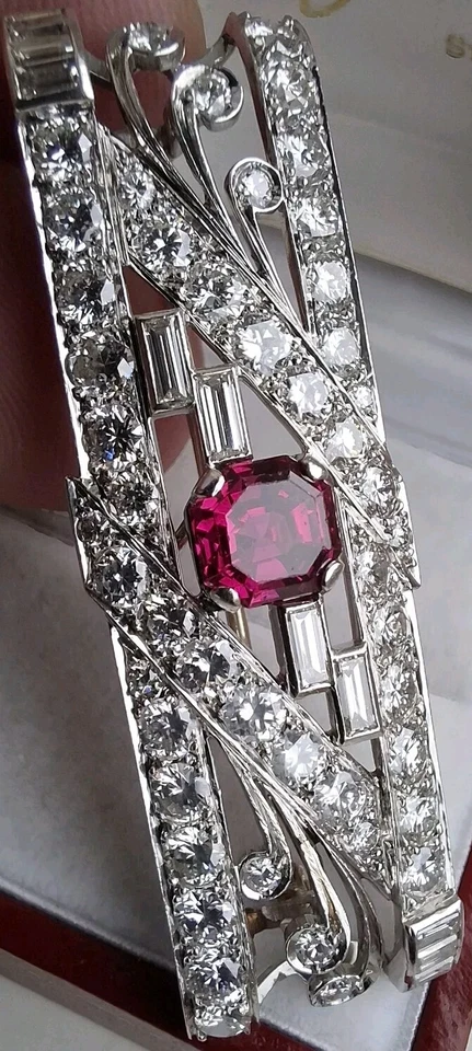 Platinum 3.5Ct Diamond G Colour Cluster Ruby Large Art Deco Brooch Heavy 10g  - Image 3 of 4