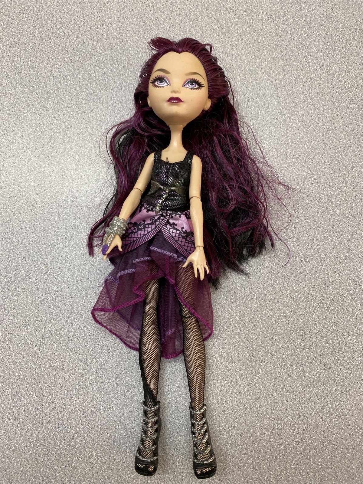 Bonecas Ever after high