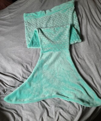 Mermaid Tail Cosy Blanket Plush Green With Gold Scales Whole