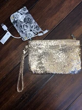 Adrienne Vittadini  Gold Glitter wristlet Purse wallet With Charging Battery