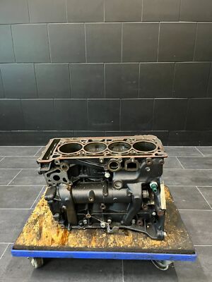 Audi A3 8V VW Golf TT Motor Rumpfmotor Engine DKZ 2.0 TFSI 06K100040F DKZB