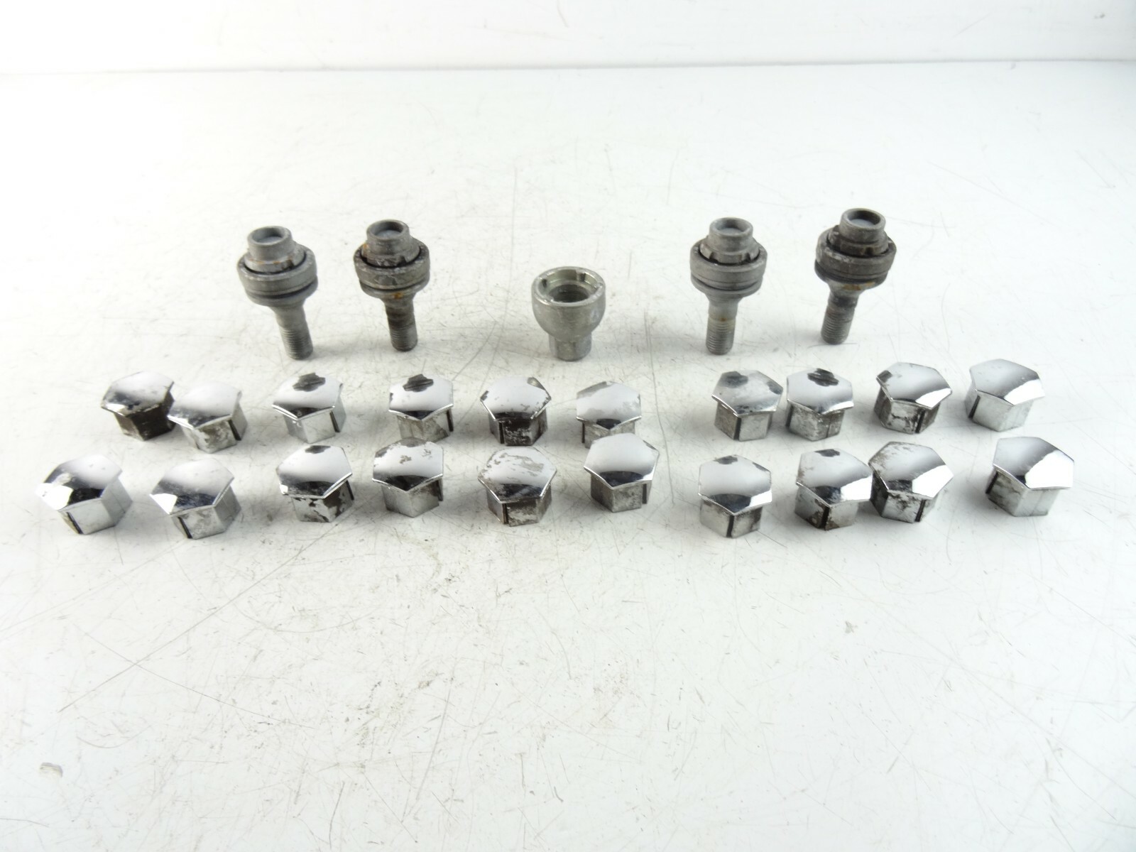 Citroen C4 Picasso MK2 2014 2018 Locking Wheel Nuts Set Of 4 & Key eBay
