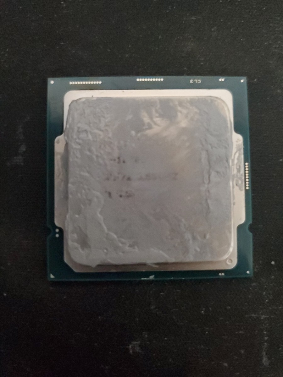 Intel Core i7-10700K Desktop Processor 8 Cores up to 5.1 GHz
