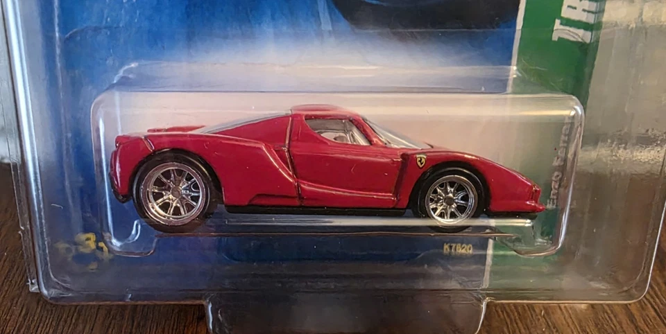 Hot Wheels 2007 Treasure Hunts ENZO Ferrari - Asientos rojos 09 de 12 personalizados Foto 2 de 4
