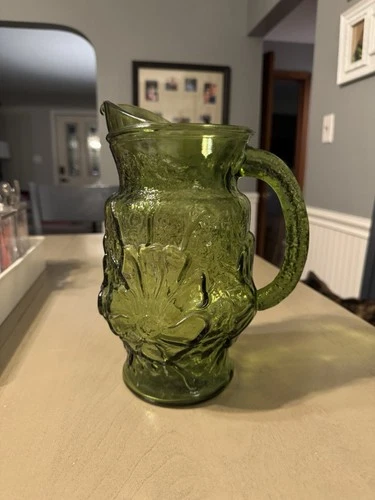 Vintage Green Glass ANCHOR HOCKING Embossed Rain Flower Pitcher 10" Tall.
