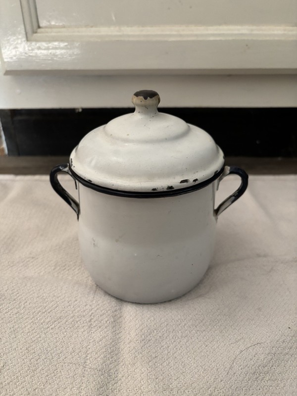 Antique Enamelware WW1 Marked Q.M.C. Quarter Master Co Military Pot Rare