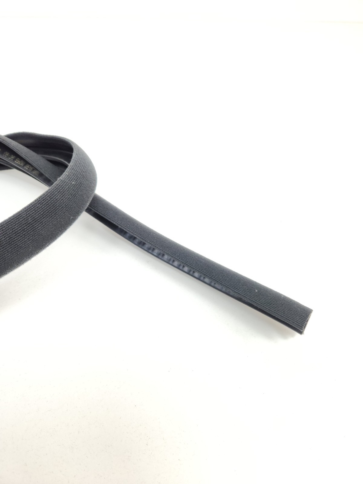 2015-2017 MCLAREN 675LT FRONT RIGHT SIDE DOOR WEATHERSTRIP SEAL RUBBER STRIP OEM