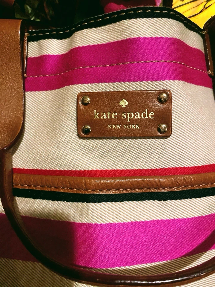 Bolso de hombro Kate Spade Oak Island de lona a rayas de cuero marrón Foto 4 de 4