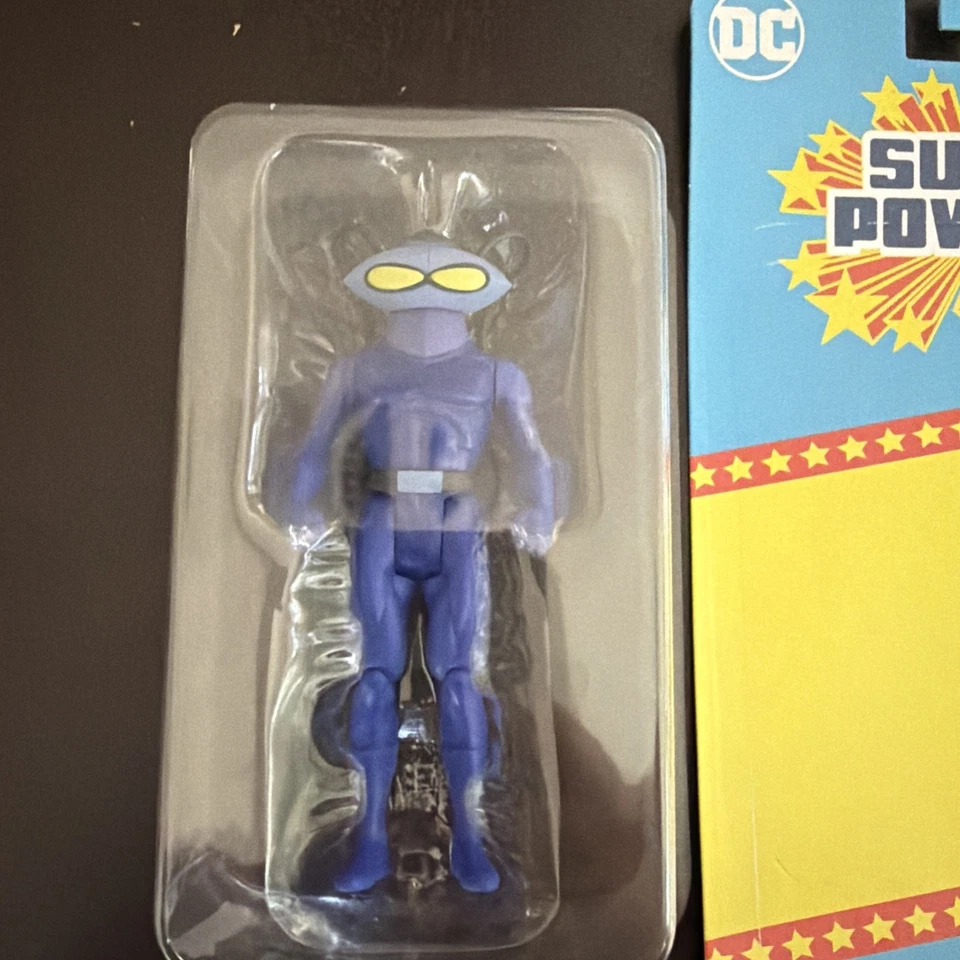 FIGURA DE ACCIÓN DC Direct SUPER POWERS McFarlane Manta Negra Variante Kenner Foto 2 de 4