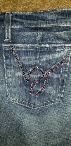 BEBE JEANS Mujer 28 Brotes Mediano Lavado Denim Rosa Estrás Estrás En Bolsillos Usado En Excelente Condición - Imagen 8 de 12