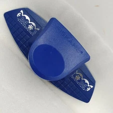 Fiskars SNOWFLAKE Scalloped Continuous BORDER PUNCH Scrapbook Paper Card Making