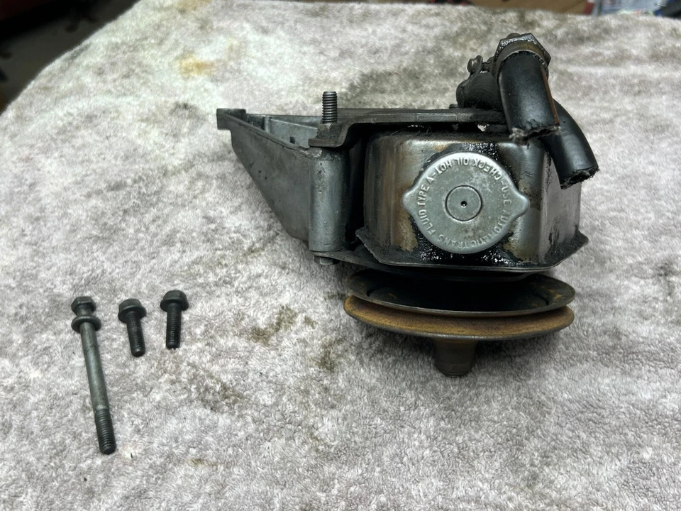 68-70 Buick Skylark Jeep J2000 GS 350 Special Sport Wagon suporte de direção hidráulica - Imagem 4 de 4