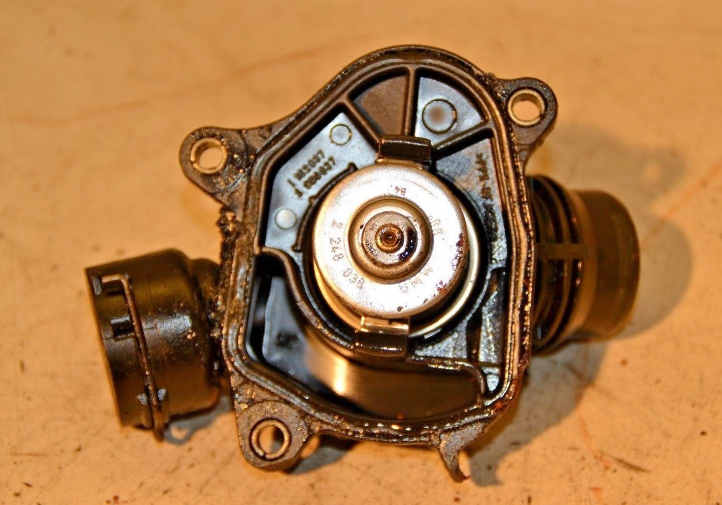 BMW X5 Mass Thermostat Housing E53 3.0 Diesel Thermostat Housing 2004