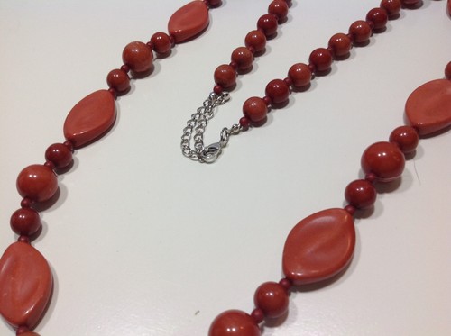 Grandma's Jewelry ~ Vintage Chunky Beaded Necklace Brown 15" - Picture 2 of 2