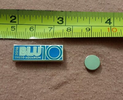 Shedd Aquarium Blu 10 Charity Event Party 2010 magnetic back jacket lapel pin