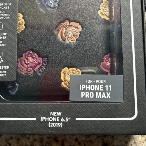 COACH iPhone 11 Pro Max Case 2019 | FLlowes on Black Leather Printed Leather NEW - Zdjęcie 2 z 4