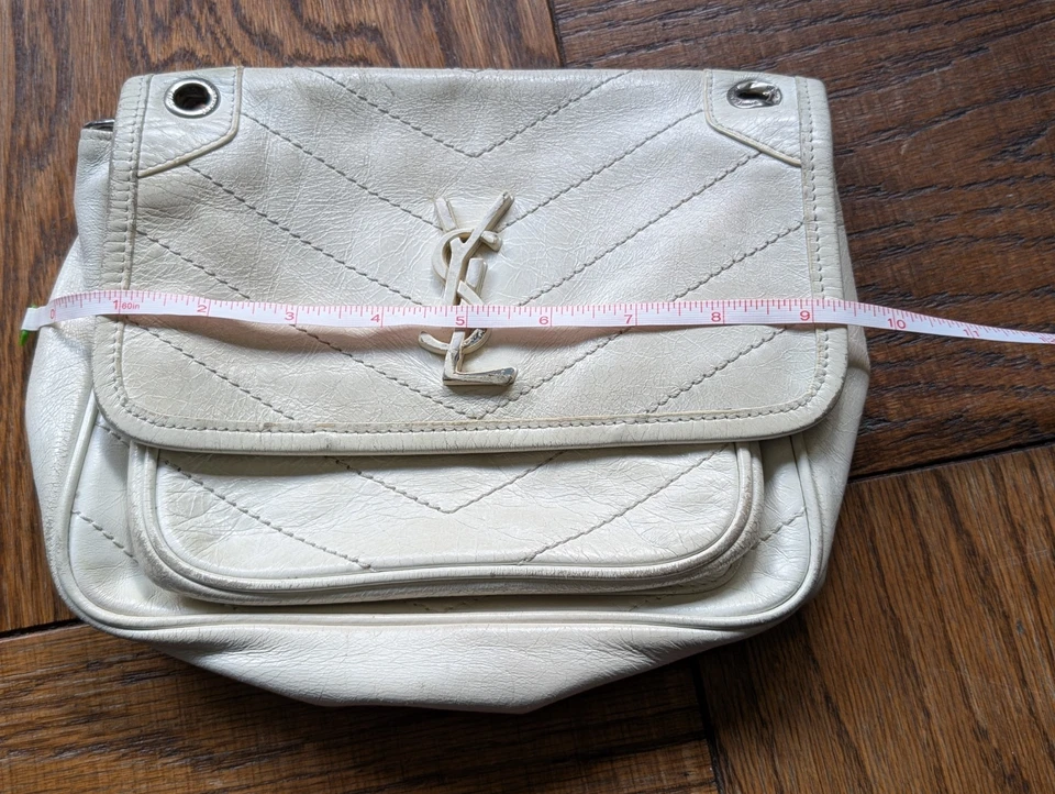 Bebé Saint Laurent Niki en cuero blanco vintage Foto 3 de 4