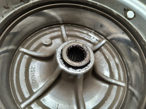 1983 Yamaha Riva 180 XC 180 OEM Rear Wheel Rim Hub 10"X2.50" - Picture 8 of 10
