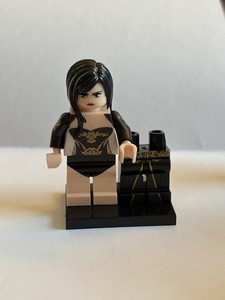 Custom Uv printed Sexy Goddess Mistress Sultry Dancer brick MOC-figi