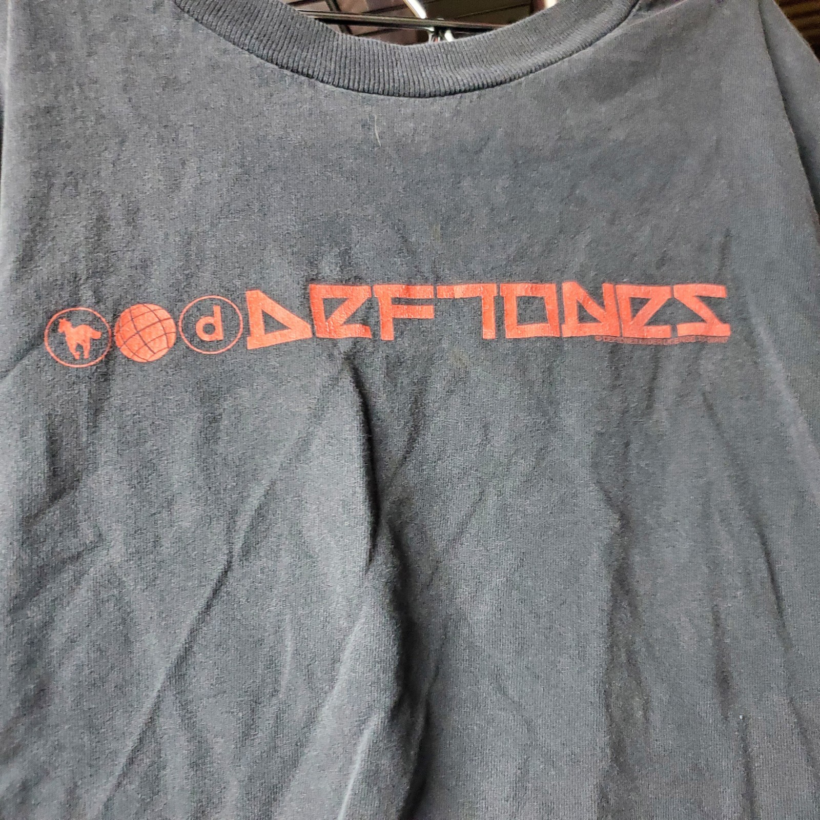 Vintage Y2K 2000 Giant Tag Deftones White Pony Era Spell Out Band Shirt Large image 2